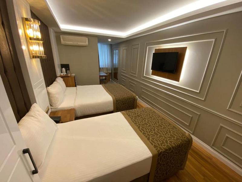Standard Double or Twin Room image 1