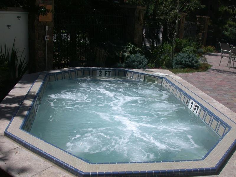 Nine Vail Road in Vail Village - image 10