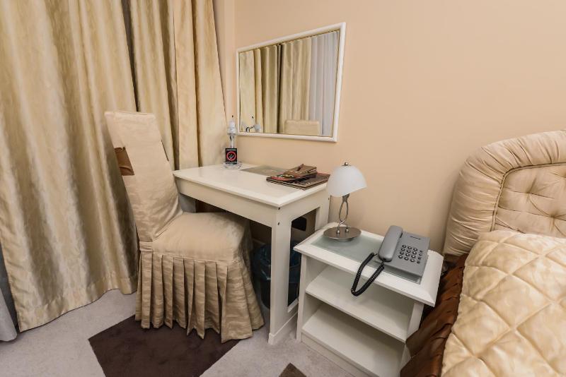 Double Room image 2
