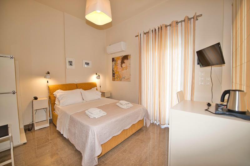 Deluxe Suite with Sea View image 1