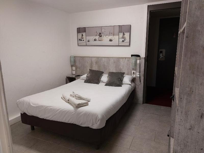 Double Room - Disability Access image 3