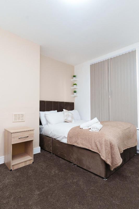 Rio House - 2 miles from central Leeds - image 15