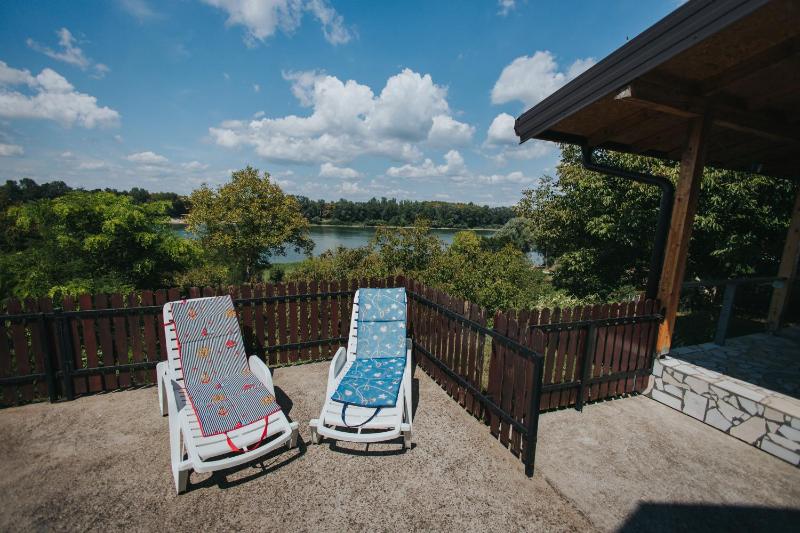 One-Bedroom House image 4