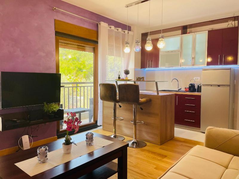 Lavander Apartment W Pool and Private Beach - image 6