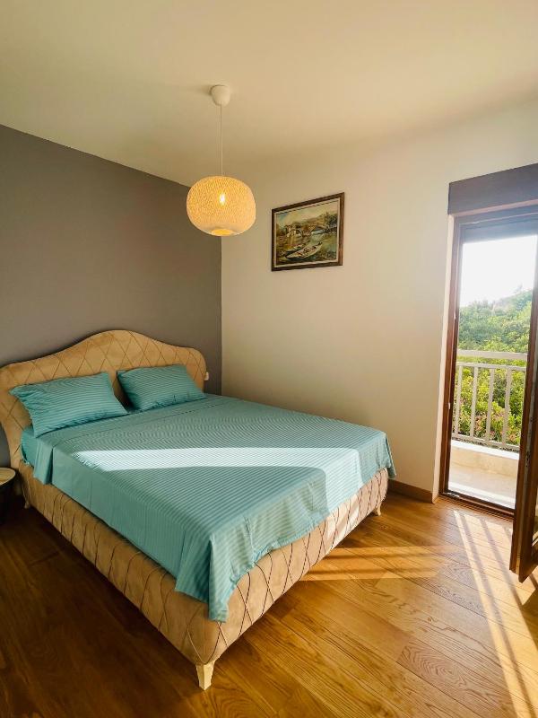 Lavander Apartment W Pool and Private Beach - image 2