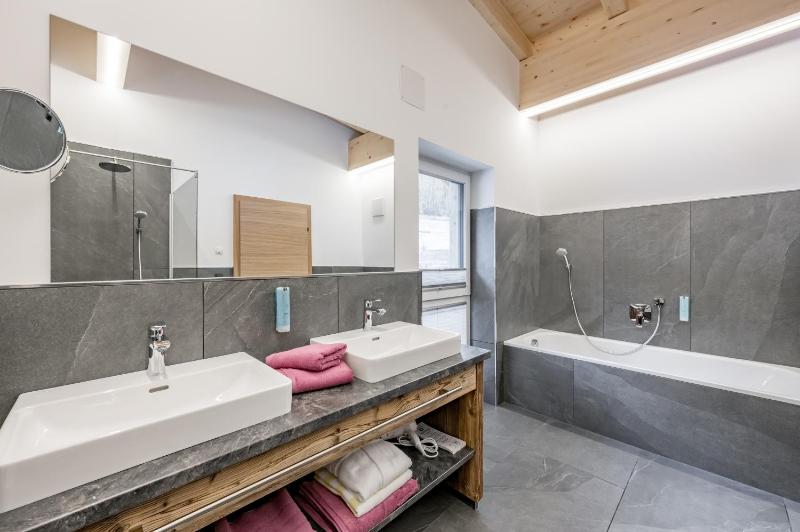 Suite with Mountain View image 3