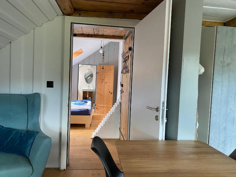 One-Bedroom Apartment image 4