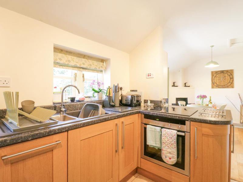 Shoemakers Cottage Friston - image 29