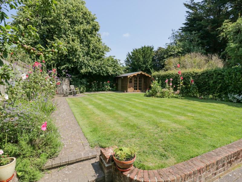 Shoemakers Cottage Friston - image 31