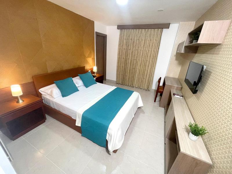 Hotel Prado 72 INN - image 24