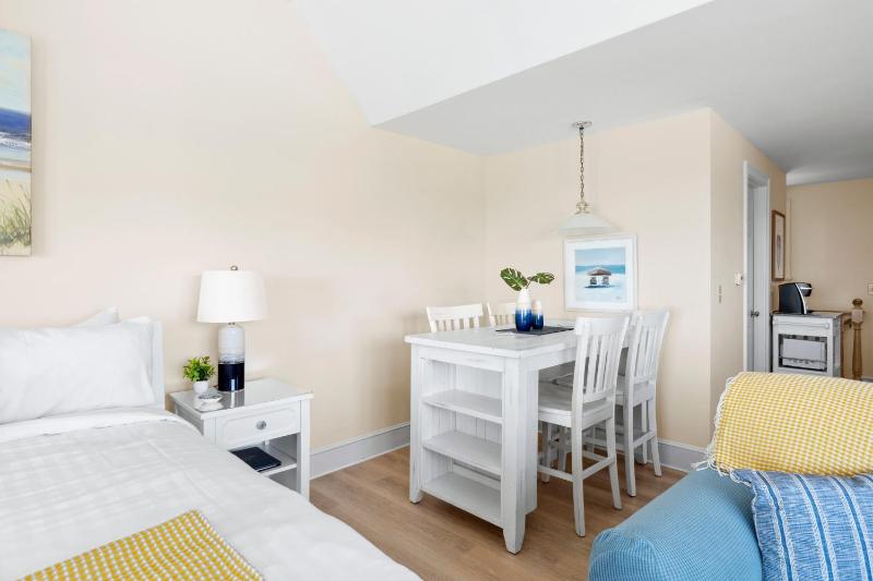 King Suite with Ocean View image 2