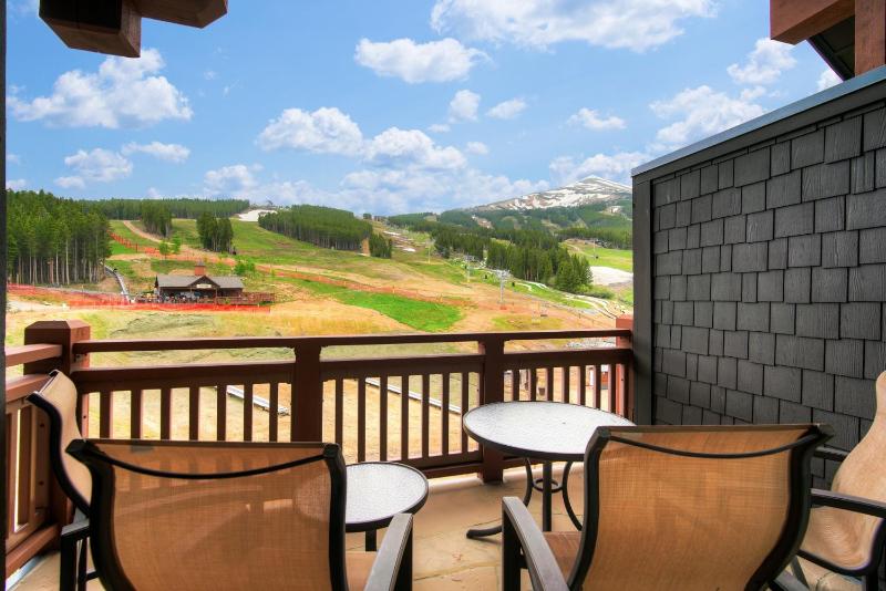 Penthouse 4 Bedroom Condo at Base of Peak 8 - image 17