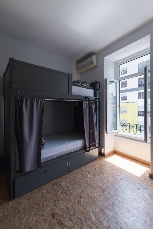 Bed in 8 Bed Female Dorm image 3