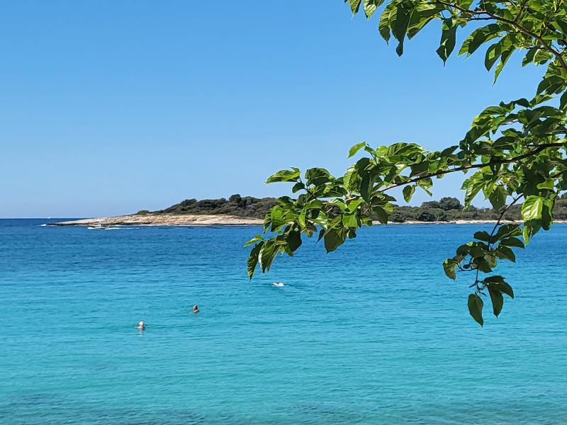 Margaret 150 METERS TO THE BEACH Images