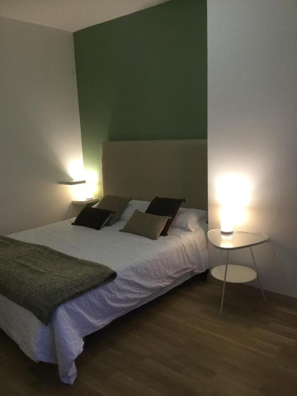 Studio Apartment image 2