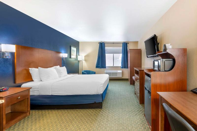 King Room - Non Smoking image 3