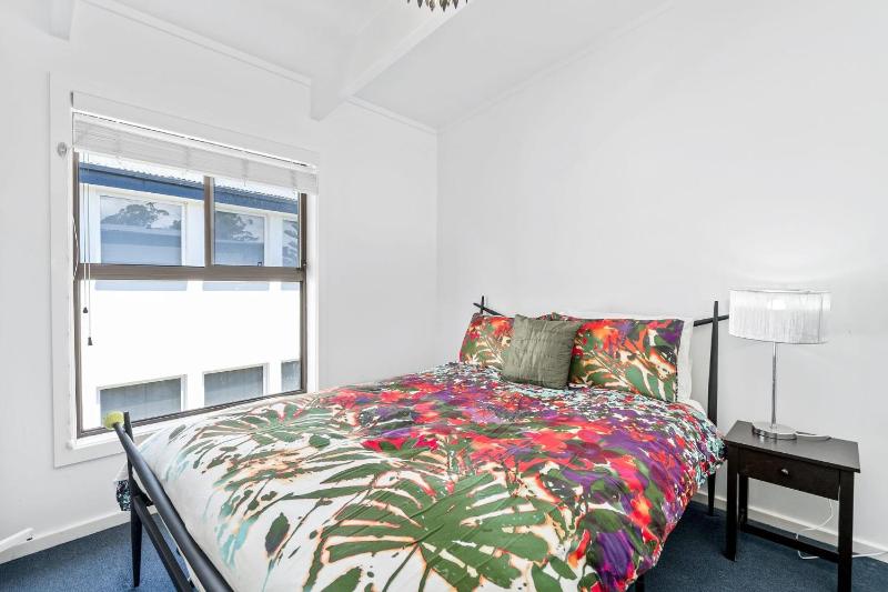Sabia Beach House by Book Jervis Bay - Beachfront - Sleeps 6 - image 11