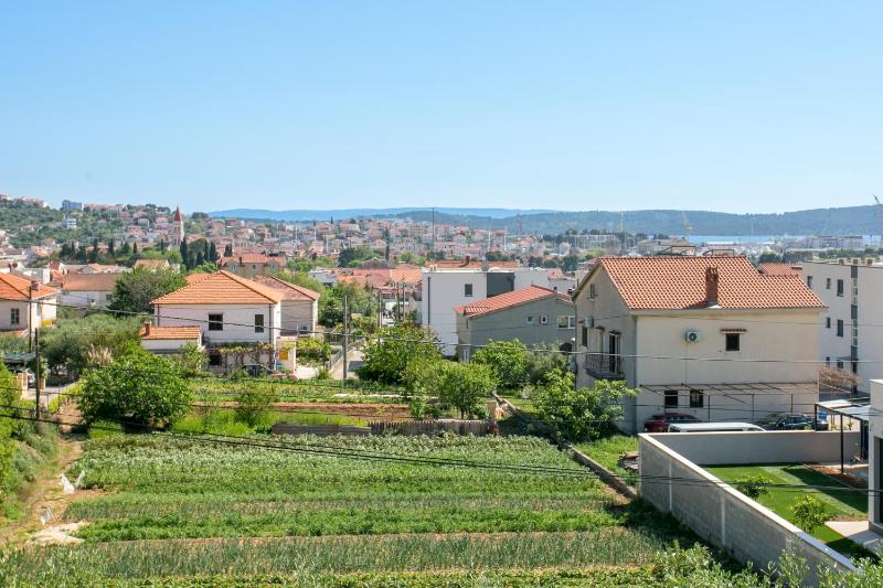 Two-Bedroom Apartment with Terrace and Sea View image 4