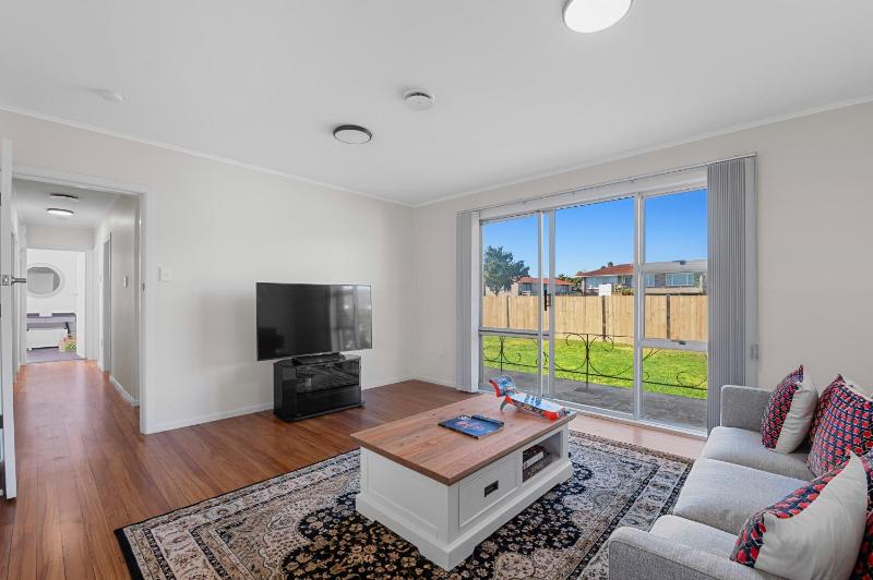 Ōwhata Retreat - Rotorua Holiday Home - image 7