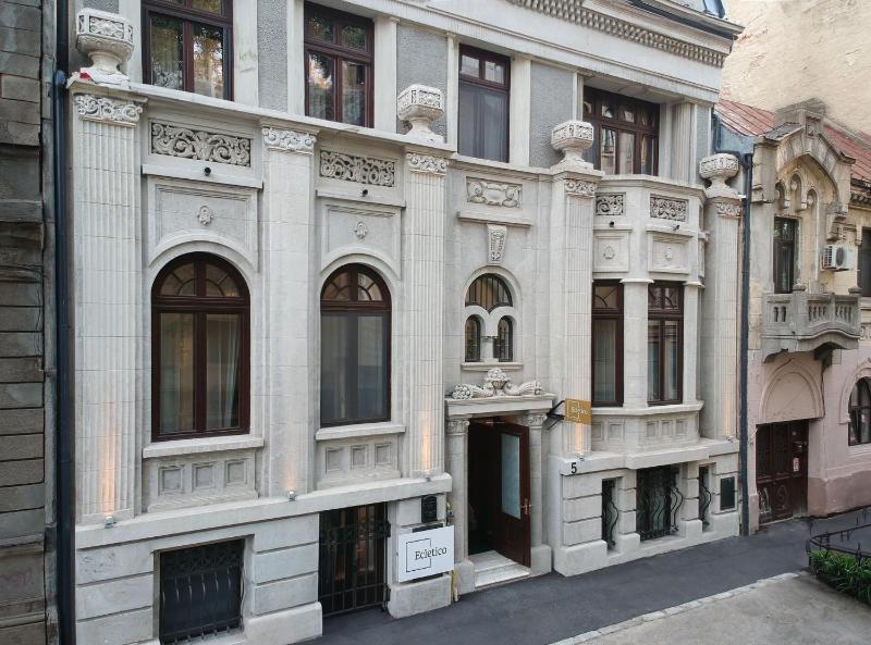 Ecletico Villa - image 11