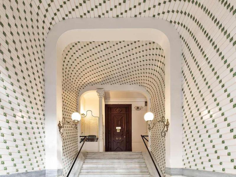 Penthouse in Barcelona with Large Terrace - image 1