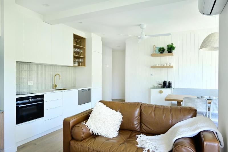 Portofino 6 - Beachfront Boutique Complex Noosa Heads - image 12