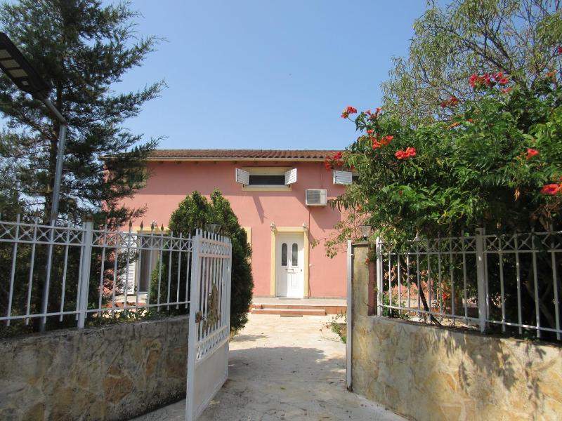 Catherine's maisonette Images
