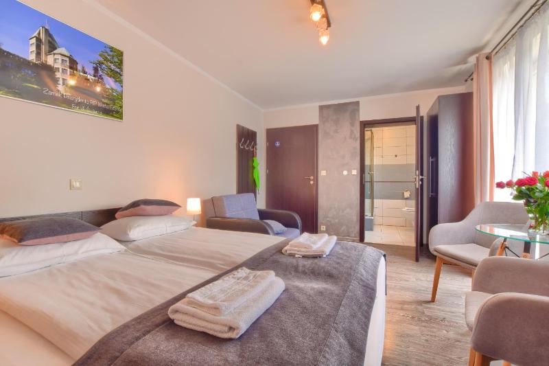 Double Room with Balcony image 1