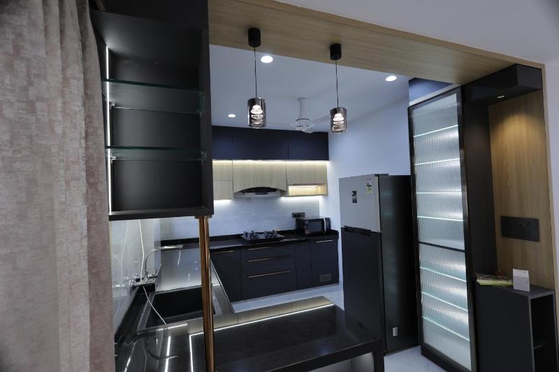 Woodlands Apartment 501 - Fully Furnished Luxury Apartment - image 15