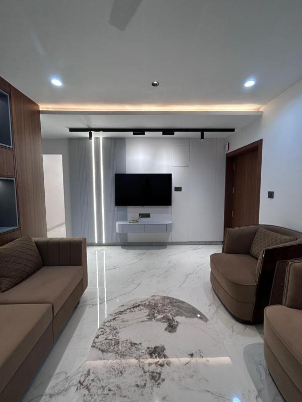 Woodlands Apartment 501 - Fully Furnished Luxury Apartment - image 12