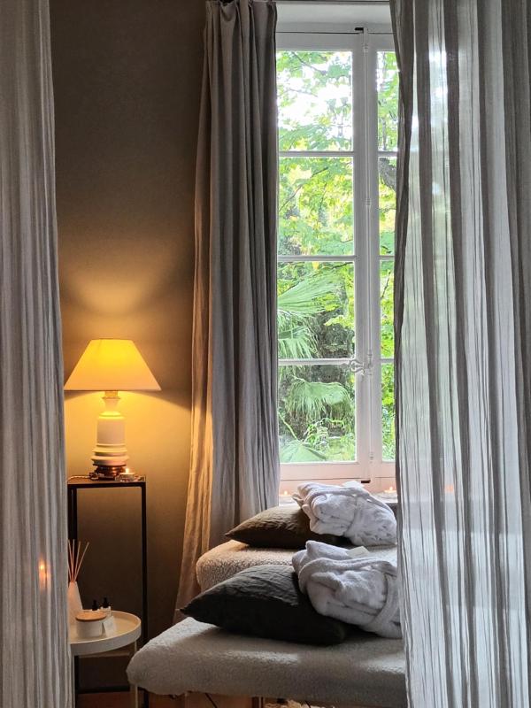 Suite with Garden View and Terrace image 4