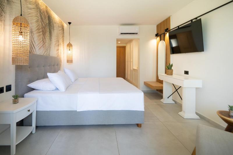 Single Room with Garden View image 4