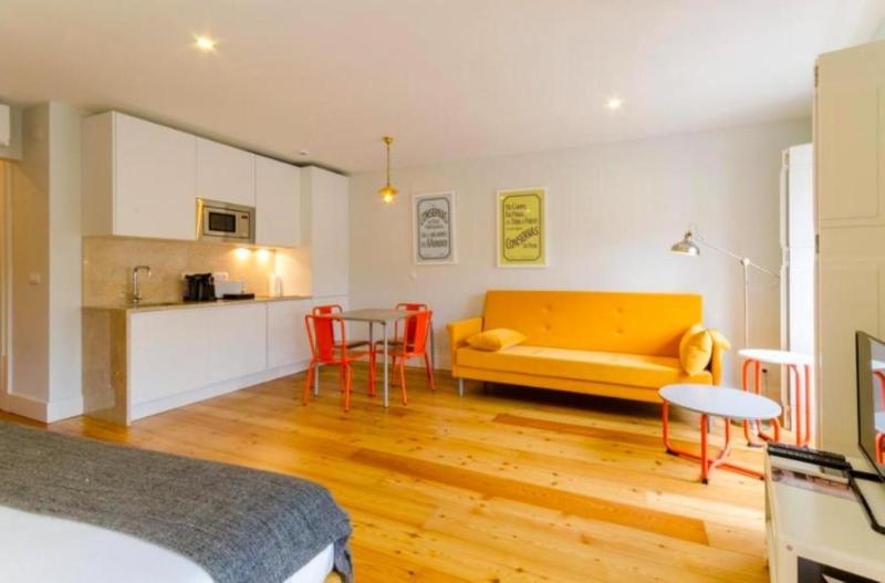 Light House Apartments - Casas da Baixa - image 3
