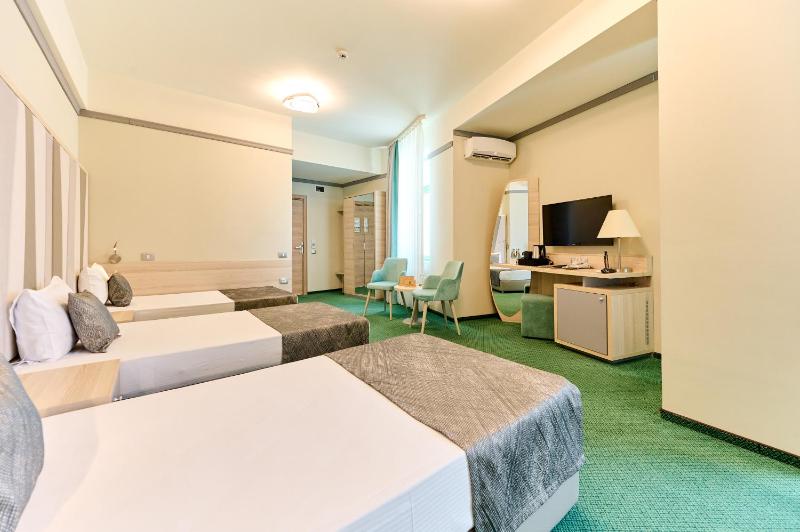 Family Room without Balcony image 2