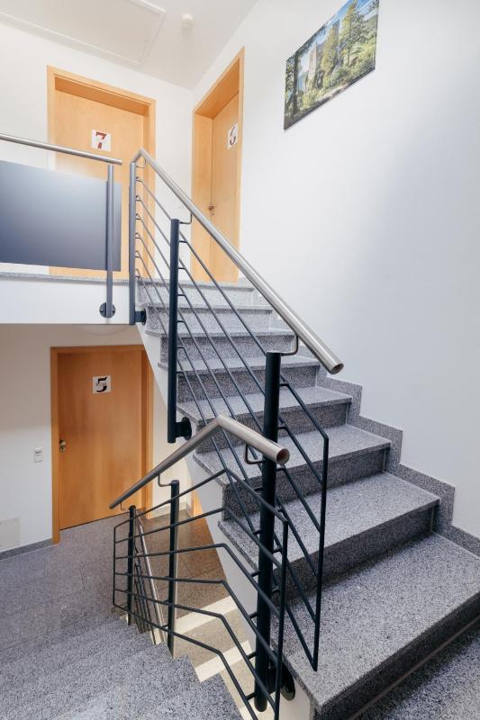 One-Bedroom Apartment image 4