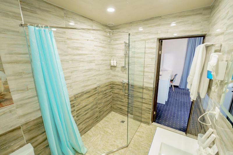 Executive Suite image 1