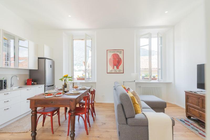 Rooftop Nest in Como city center by Rent All Como - image 5
