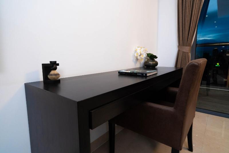 EAST VIEW RESIDENCES Building Tower B#Amazing view! access Phnom Penh! Max 2-4ppl - image 8