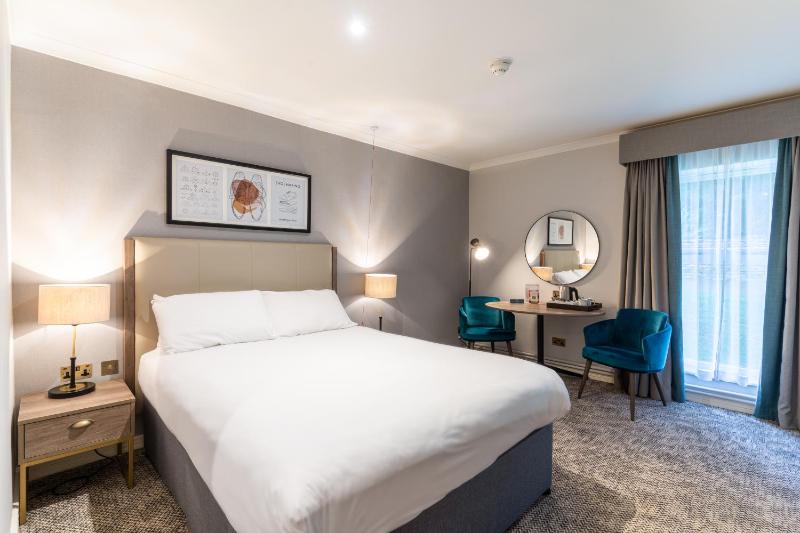 Double Room image 1