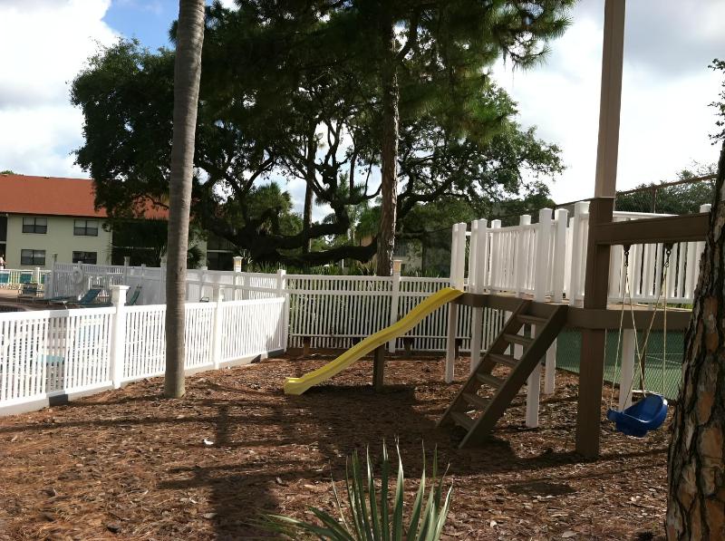 Spacious Shorewalk 2B-2B Condo near Anna Maria Island Beaches & IMG Academy - image 23