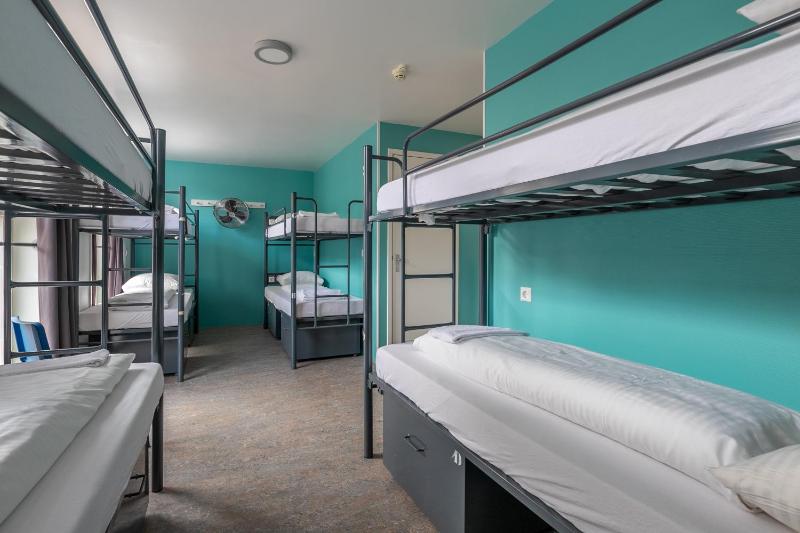Hans Brinker Hostel Amsterdam - image 8