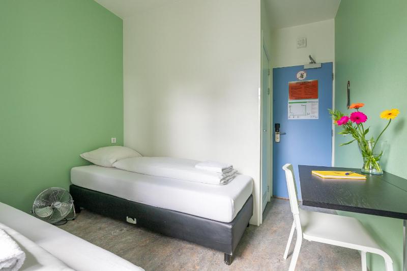 Hans Brinker Hostel Amsterdam - image 15
