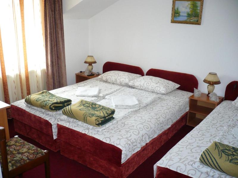 Triple Room image 2