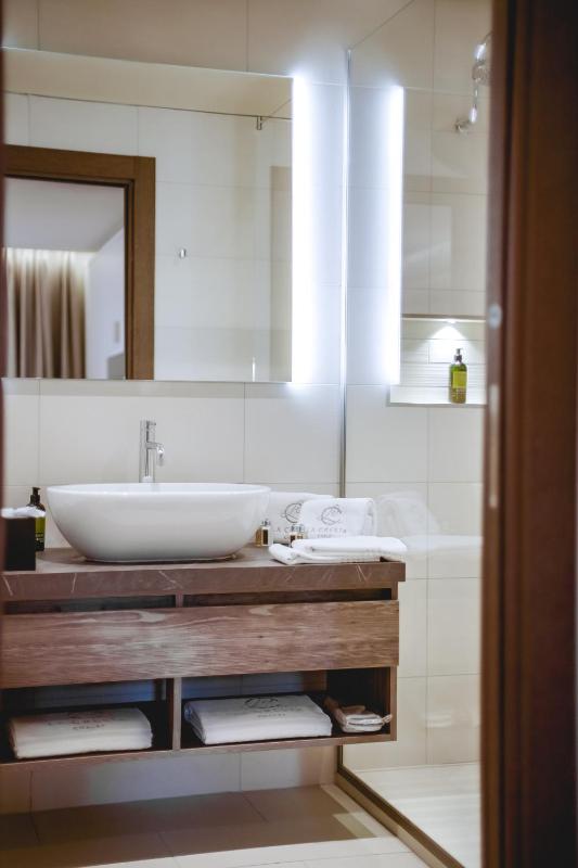Two-Bedroom Suite image 2