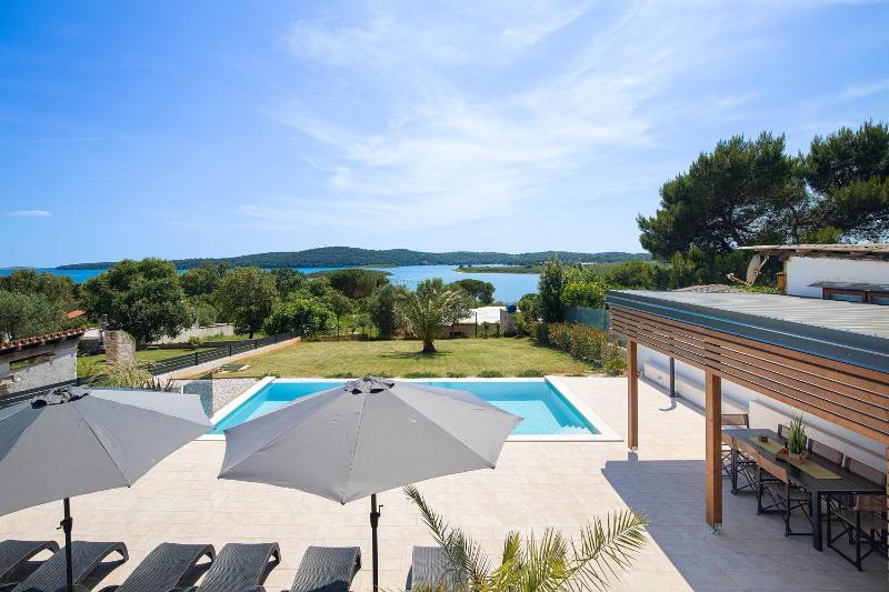 Villa Pergosa - managed by Travel Istria - image 11