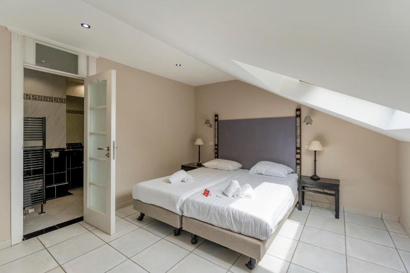 Suite image 4