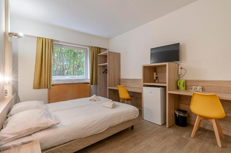 Budget Twin Room image 1