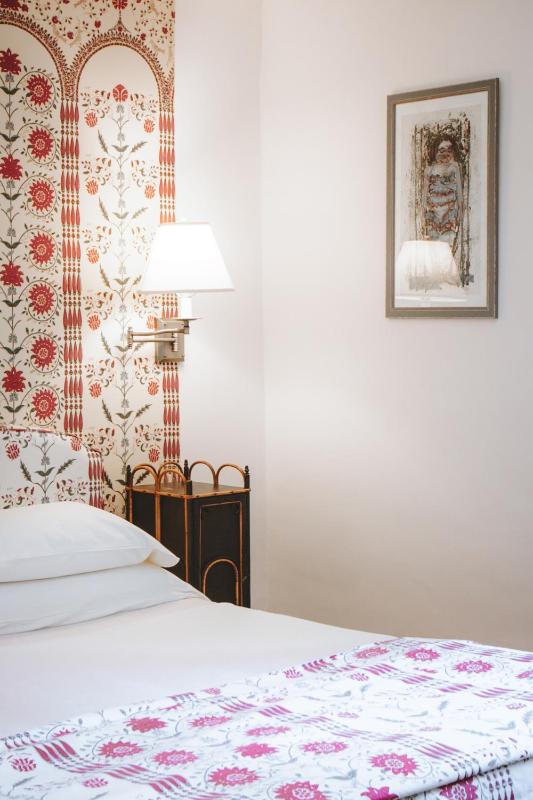 Double Room with Spa Bath image 4