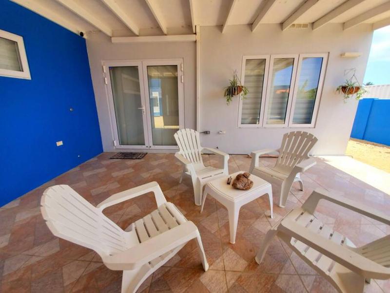 Modern Relaxing Vacation Villa - image 37