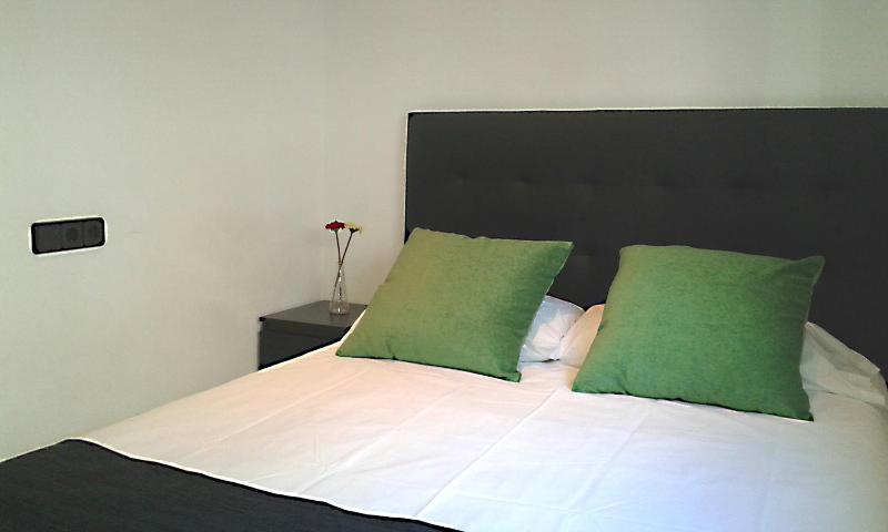 Double Room with Terrace image 2